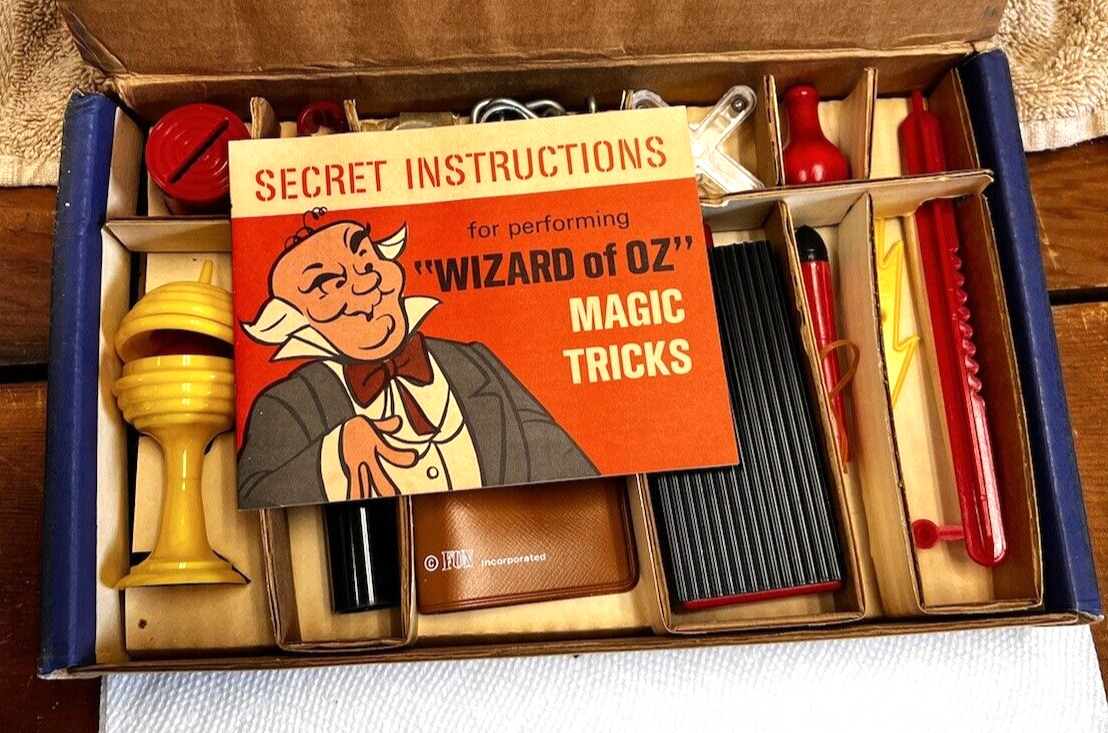 1967 Wizard Of Oz Magic Kit Never Used W Booklet Good Clean Shape